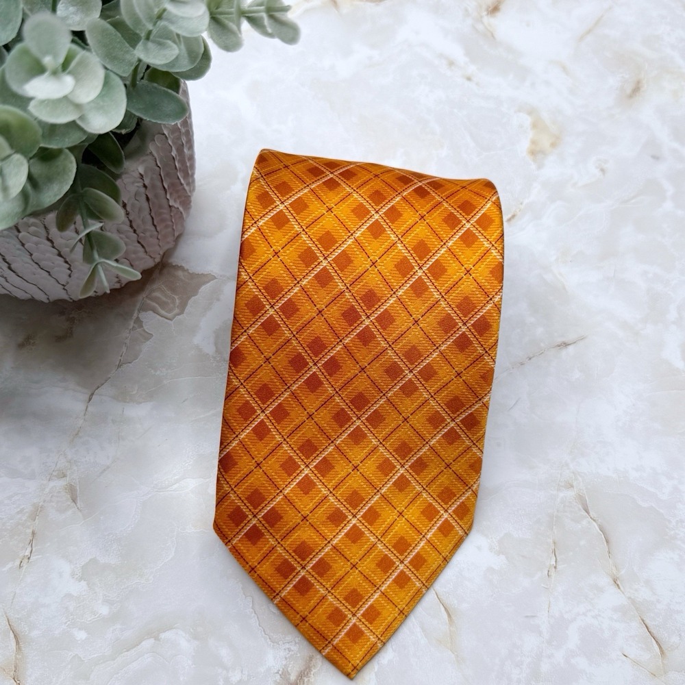 NWOT Jos. A. Bank Men's Silk Necktie Orange Print 3 3/4" x 62 1/2"‎ Preppy Work